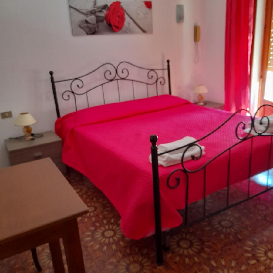 Hotel California Milazzo Buitenkant foto