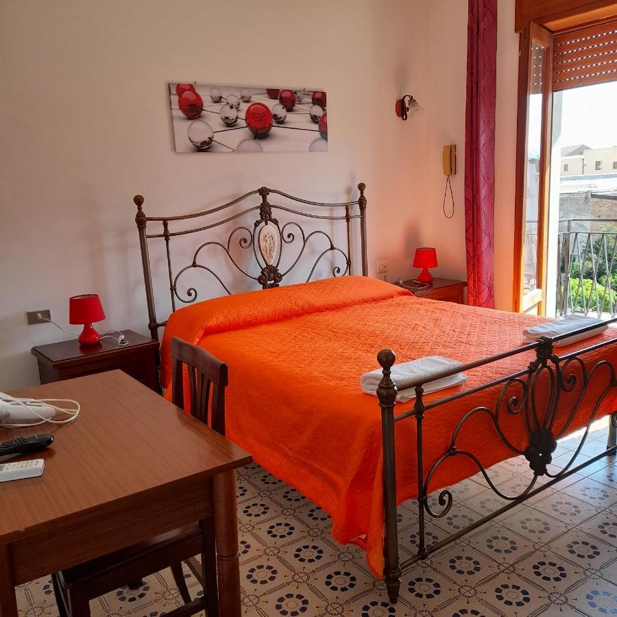 Hotel California Milazzo Buitenkant foto