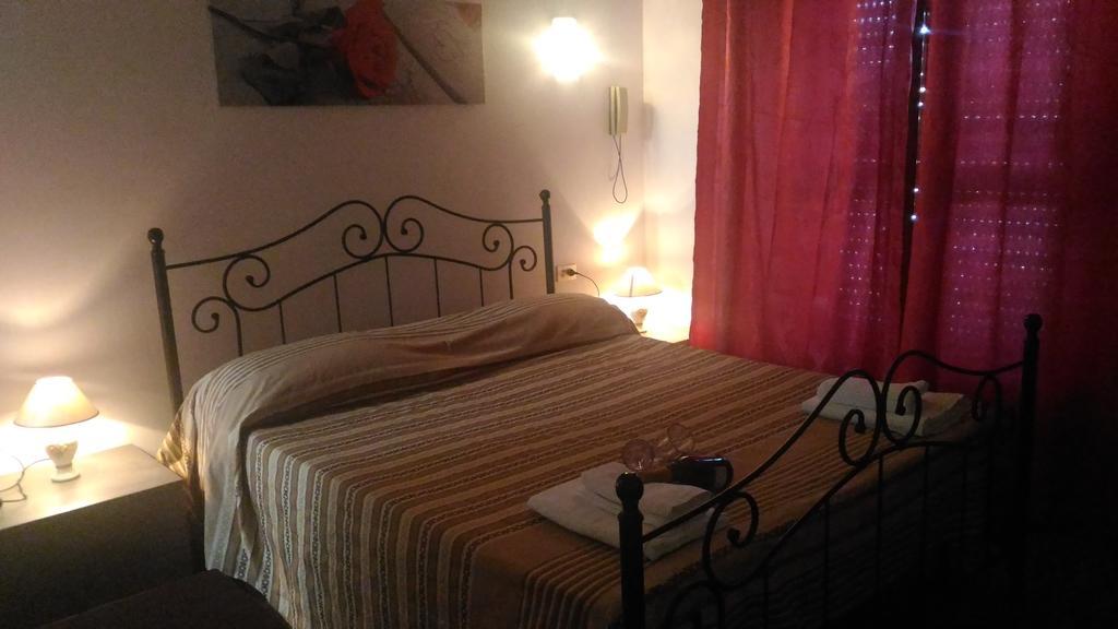 Hotel California Milazzo Buitenkant foto