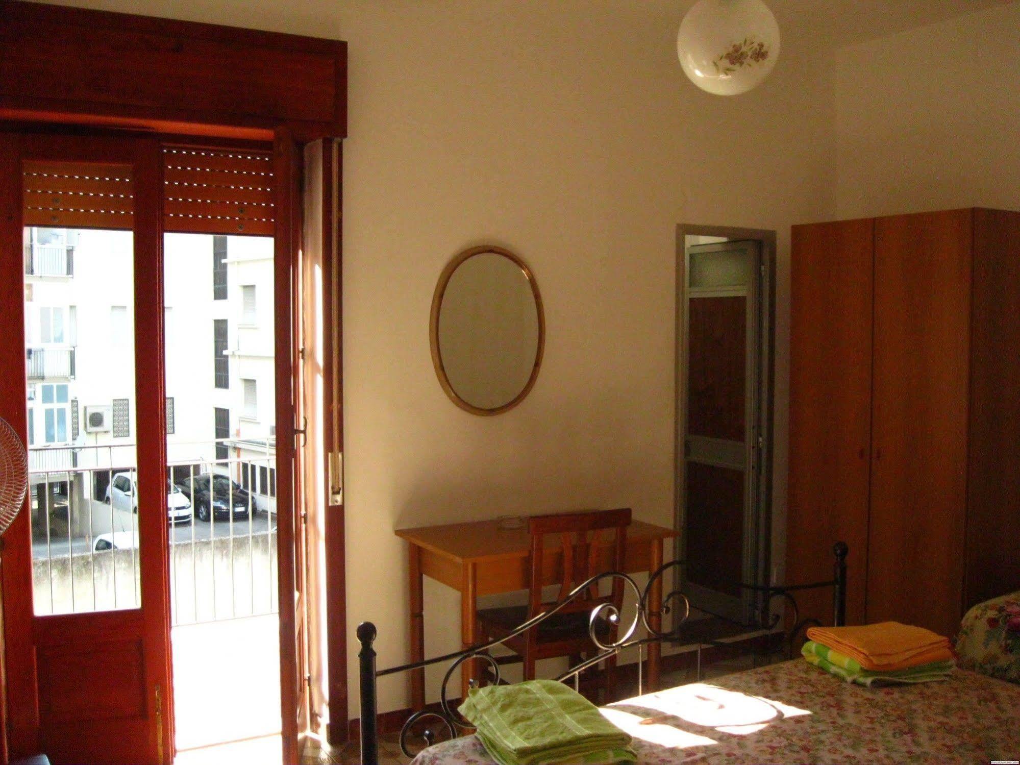 Hotel California Milazzo Buitenkant foto
