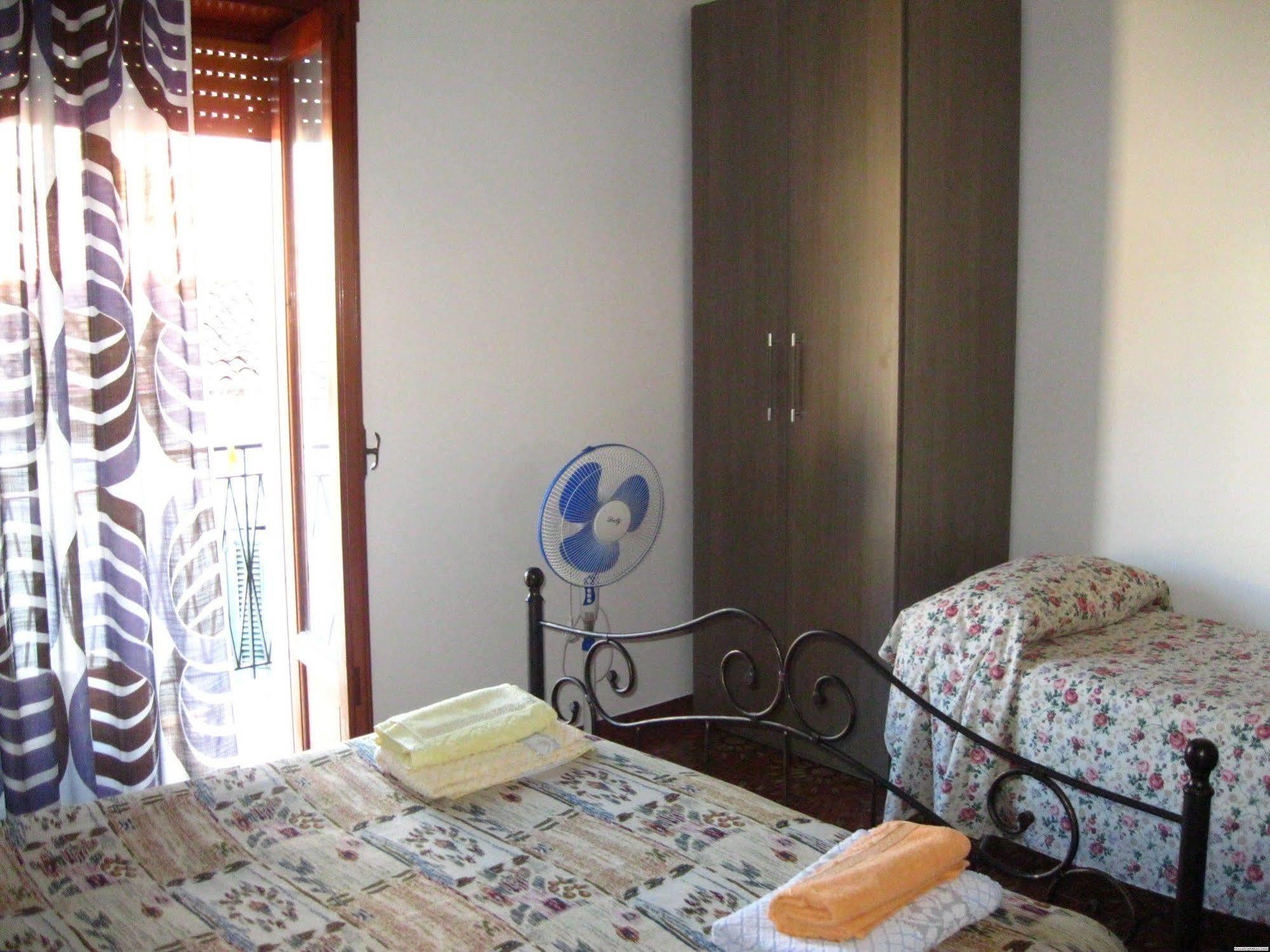 Hotel California Milazzo Buitenkant foto