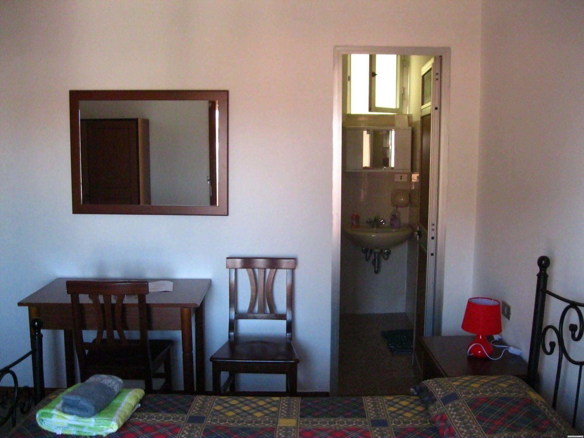 Hotel California Milazzo Buitenkant foto
