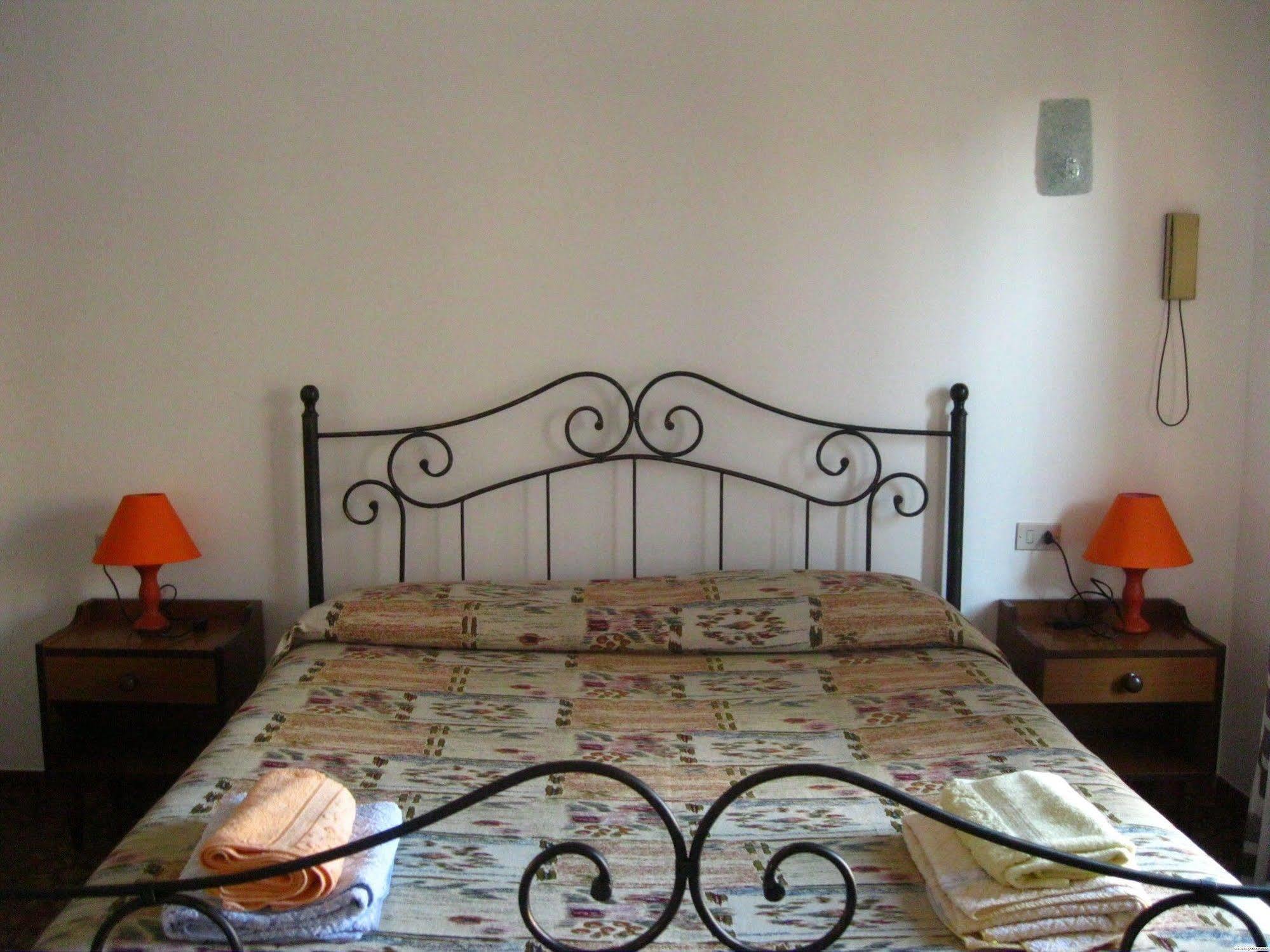 Hotel California Milazzo Buitenkant foto